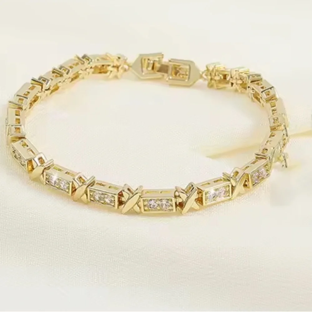 🔥 NEW | 18K Gold Plated Bracelet with with Cubic Zirconia 💎 - Picture 5 of 5